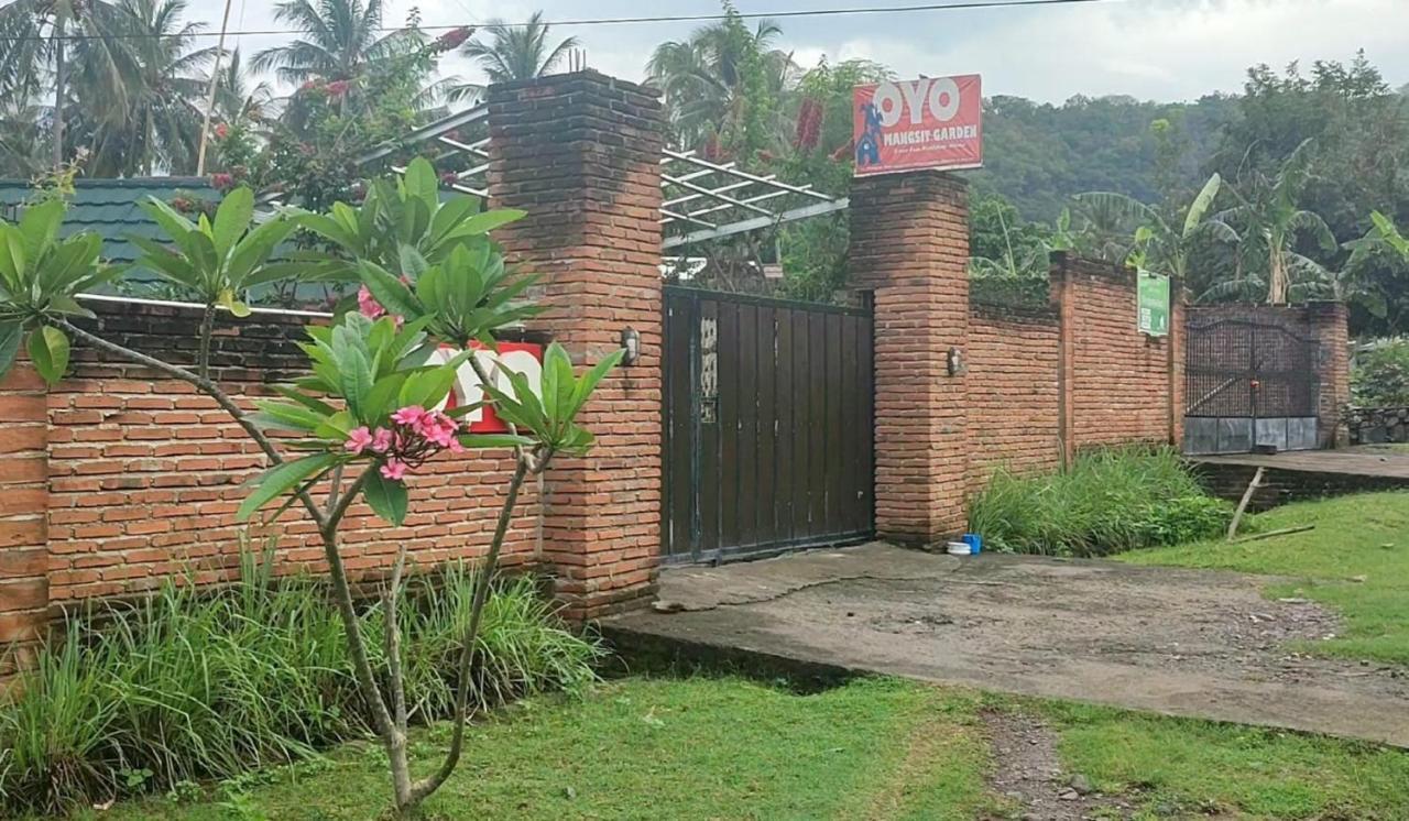Oyo 2864 Mangsit Garden Homestay Exteriér fotografie