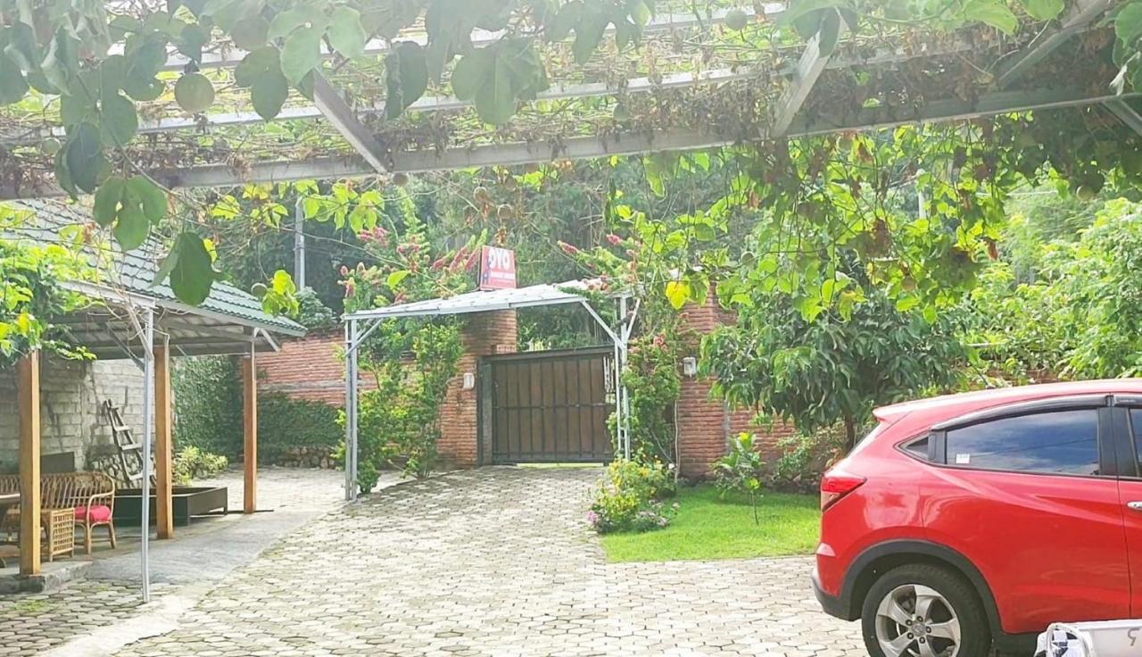Oyo 2864 Mangsit Garden Homestay Exteriér fotografie